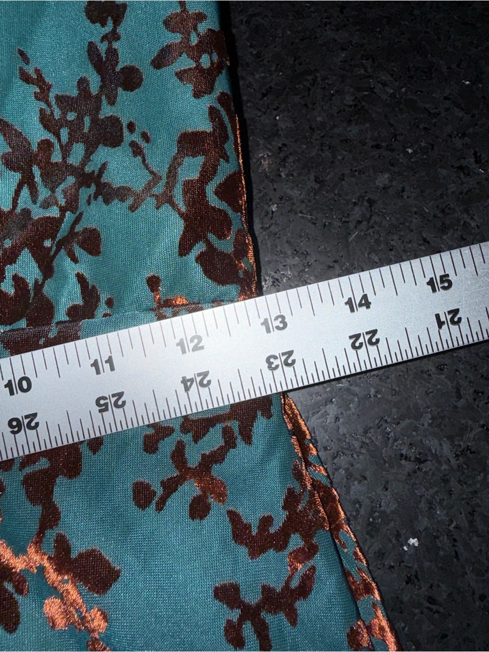 UEC “THE TEALIGHT” Off-Shoulder Green & VELVET Copper Floral Maxi Dress SZ 4 - Picture 10 of 17
